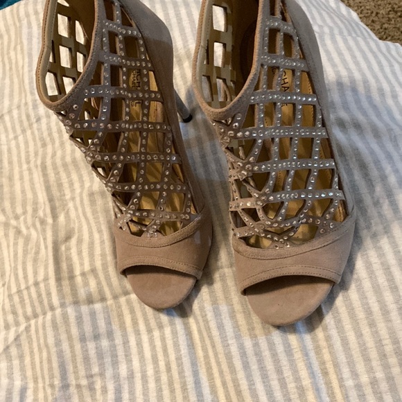 MICHAEL Michael Kors Shoes - Michael Kors gray heels